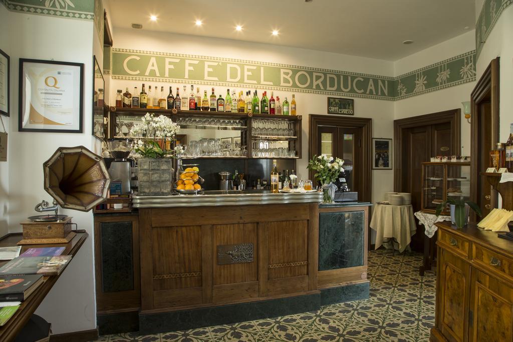Al Borducan Romantic Hotel - Adults Only Varese Buitenkant foto