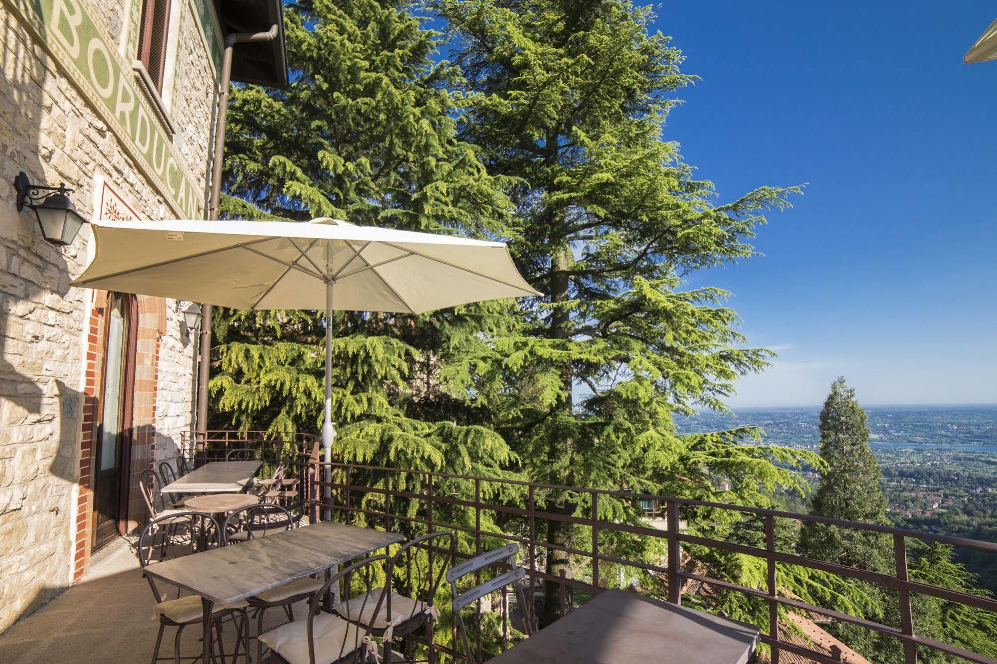 Al Borducan Boutique Hotel (Adults Only) Varese Buitenkant foto